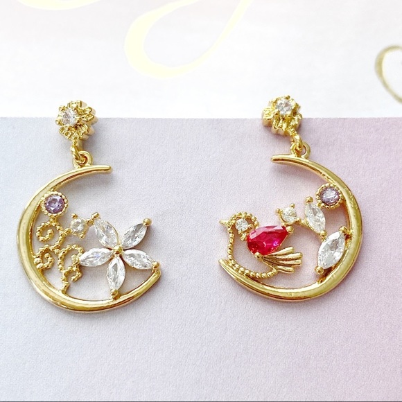 Jewelry - Sparrow Garden Round Asymmetrical Drop Earrings